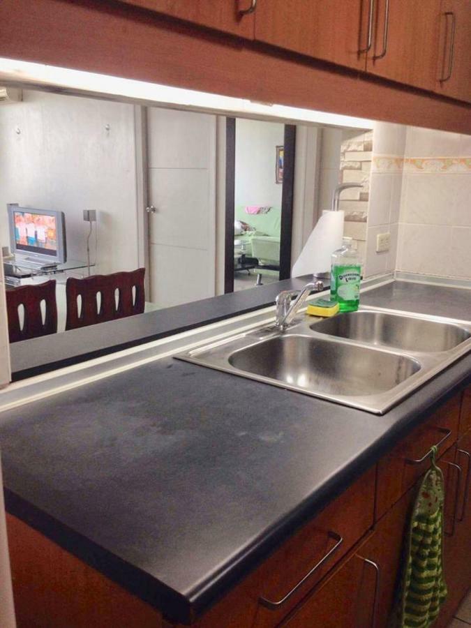 67 Sqm. Condo Unit In Robinson Place Residences Manila Kültér fotó
