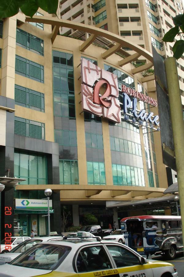 67 Sqm. Condo Unit In Robinson Place Residences Manila Kültér fotó