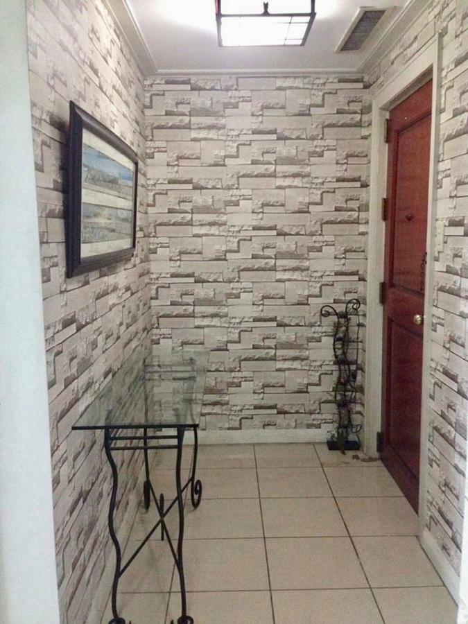 67 Sqm. Condo Unit In Robinson Place Residences Manila Kültér fotó