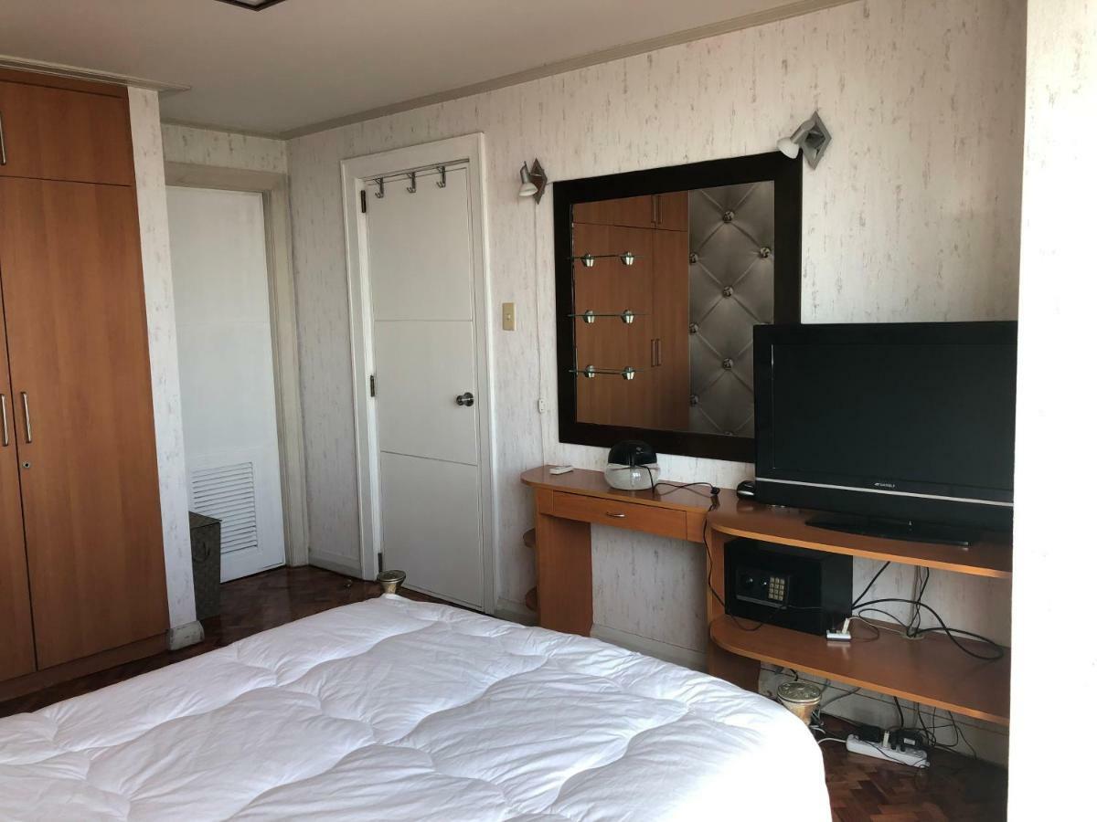 67 Sqm. Condo Unit In Robinson Place Residences Manila Kültér fotó