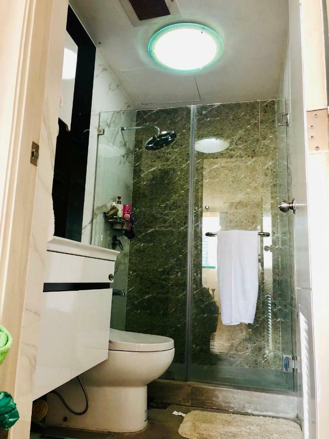 67 Sqm. Condo Unit In Robinson Place Residences Manila Kültér fotó